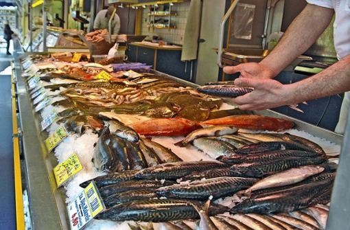 Auf dem „Hamburger Hafenmarkt“ in Kornwestheim wird es eine große Auswahl an Fisch geben. Foto: dpa-tmn/Jens_Schierenbeck