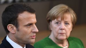 An diesem Donnerstag treffen sich Emmanuel Macron und Angela Merkel. Der Spielraum der Kanzlerin für einen gemeinsamen EU-Reformvorschlag ist von ihrer Partei erheblich eingeengt worden. Foto: AFP