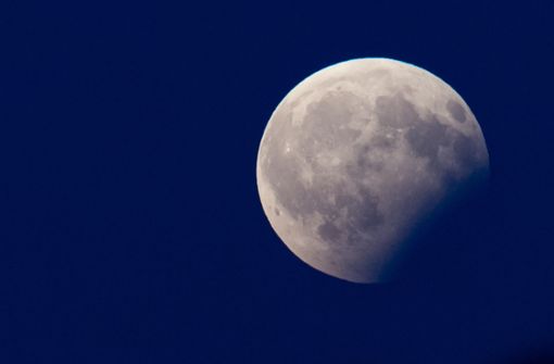 Eine Mondfinsternis steht kurz bevor. (Symbolbild) Foto: dpa