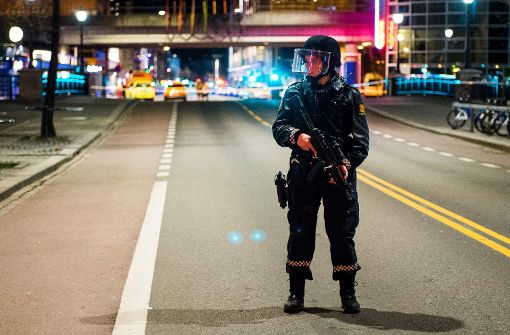 Am Samstagabend wurde in Oslo ein Sprengkörper auf der Straße außerhalb der U-Bahn-Haltestelle Grønland gefunden und anschließend kontrolliert gesprengt. Foto: NTB Scanpix