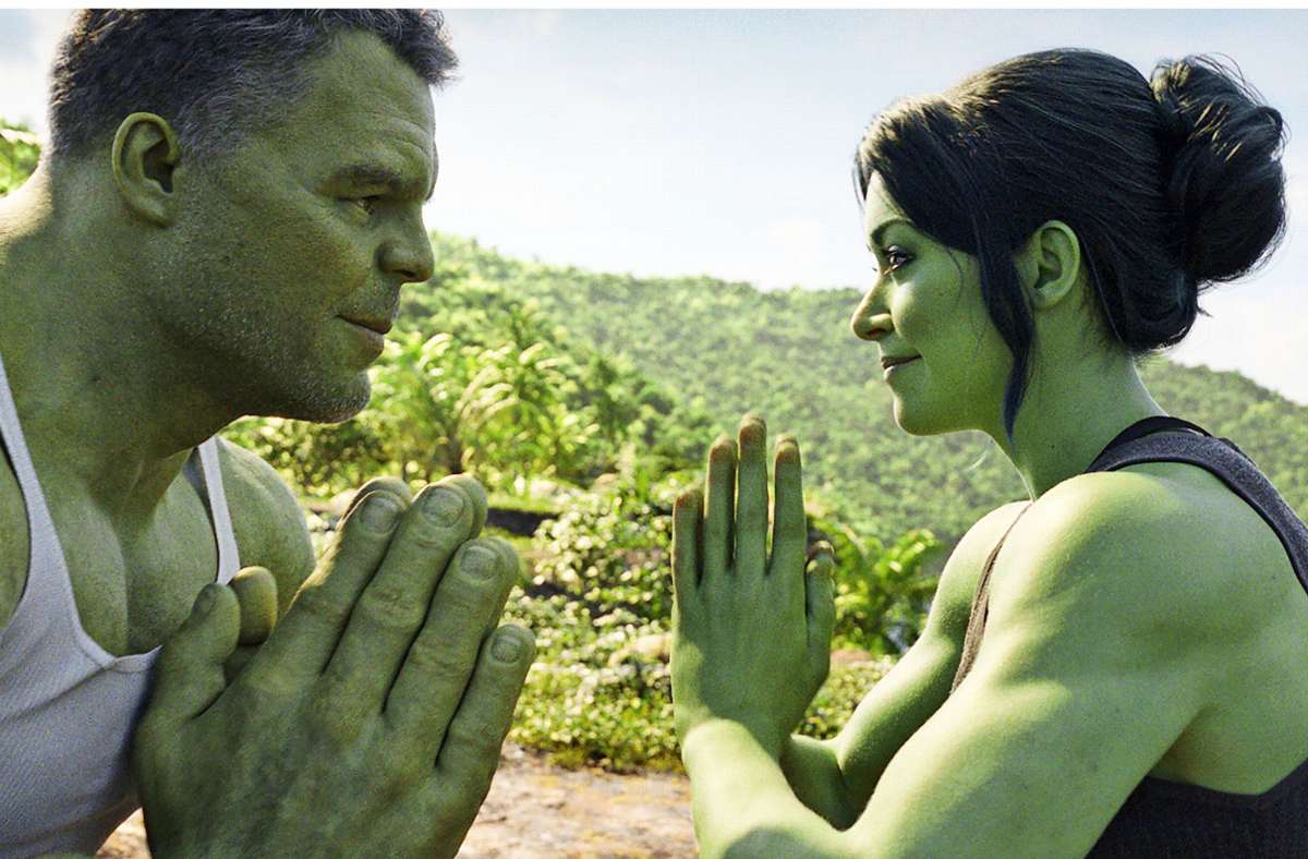 Monster-Yoga: Mark Ruffalo als Hulk und Tatiana Maslany als She-Hulk
