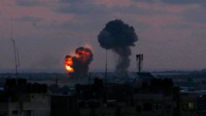 Israel unter Raketenbeschuss - Luftangriffe auf Gaza