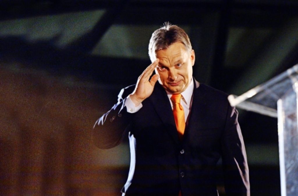 Kann trotz deutlicher Einbußen bei den Parlamentswahlen weiter allein regieren: Ungarns EU-kritischer Ministerpräsident Viktor Orban. Foto: dpa
