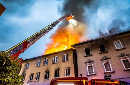Mitte August schlugen Flammen aus einem Haus in Winnenden. Foto: 7aktuell/Kevin Lermer
