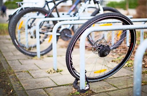 Gut gemeint, schlecht gesichert: Im vergangenen Jahr wurden bei der Polizei in Weilimdorf insgesamt 36  Fahrraddiebstähle gemeldet – ein Anstieg um 140 Prozent. Foto: dpa