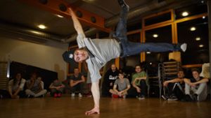 Alexander Pusch ist seit 16 Jahren begeisterter Breakdancer und baut gerade eine Bundesliga für den Tanzsport auf. Foto: Gottfried Stoppel
