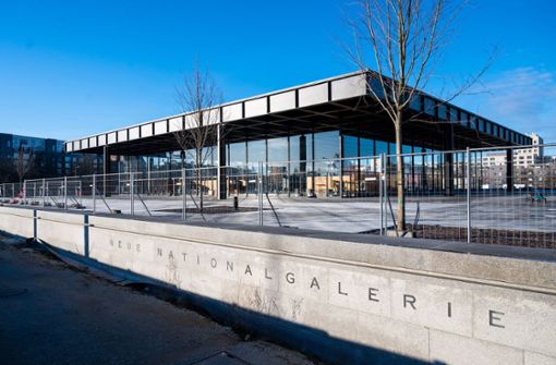Die Neue Nationalgalerie in Berlin – frisch saniert und trotzdem eine Energieschleuder. Das muss sich laut einem Museumsexperten dringend ändern. Foto: dpa/Christophe Gateau