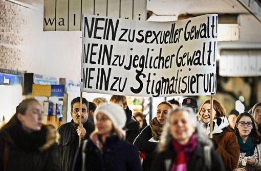 Nach der Vergewaltigung gab es in Freiburg immer wieder Demonstrationen, unter anderem, um gegen die politische Instrumentalisierung der Tat zu protestieren. Foto: dpa