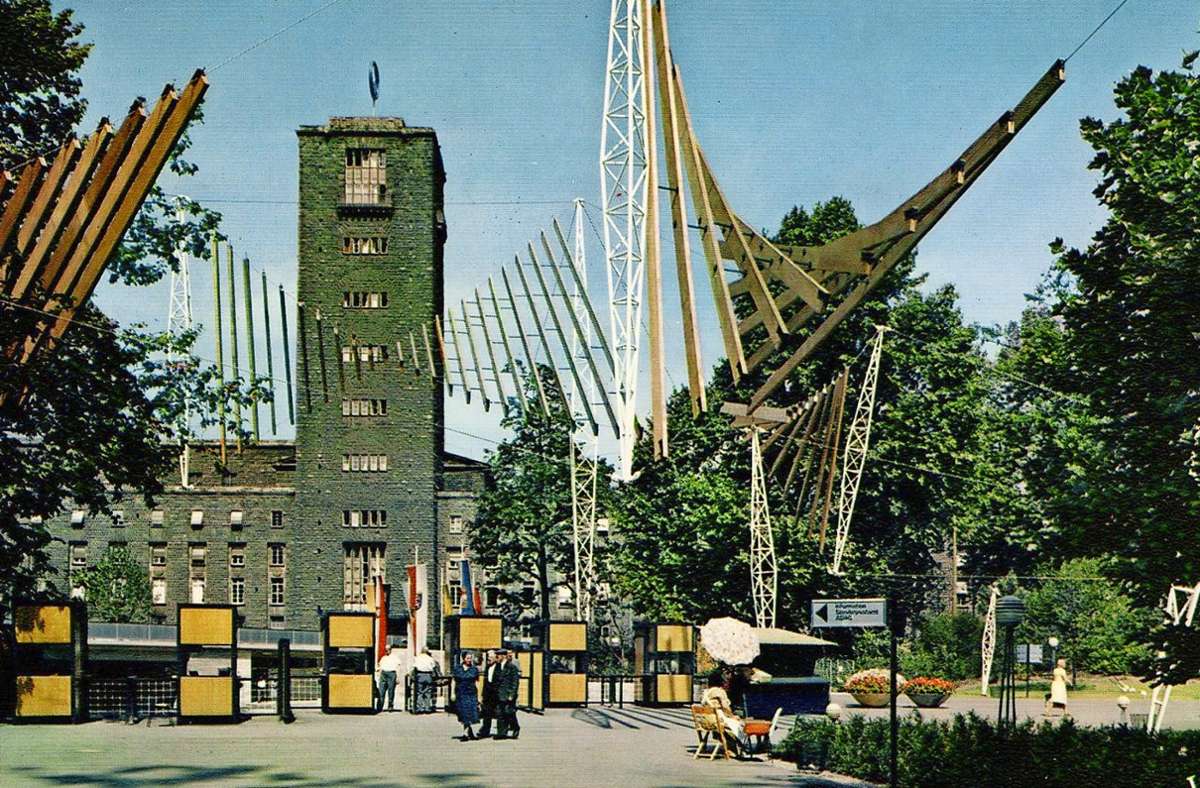 Die Eingänge zur Bundesgartenschau 1961 beim Hauptbahnhof.