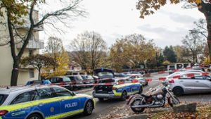 Der Mann hatte seine von ihm getrennt lebende Frau auf einem Parkplatz in Sindelfingen attackiert. Foto: SDMG