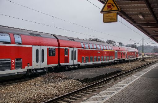 Der Bahnhof in Stuttgart-Bad Cannstatt war von 9.10 Uhr bis ca. 10 Uhr gesperrt. Foto: SDMG