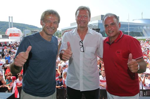 Drei Legenden des VfB Stuttgart: Jürgen Klinsmann, Guido Buchwald, Hansi Müller (v. li.) Foto: Baumann