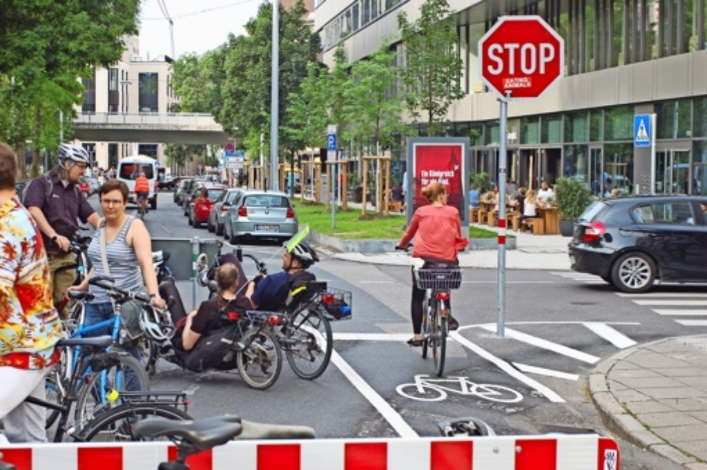 Mit der  Demo „Wir üben stoppen“ haben sich Radfahrer gegen das aus ihrer Sicht unsinnige  Schild an der Tübinger Straße eingesetzt. Foto: Archiv/ Sascha Schmierer