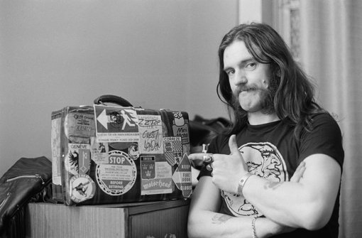 Lemmy Kilmister ist am Montag im Alter von 70 Jahren gestorben. Das Foto zeigt den Motörhead-Frontmann im Jahr 1982 in Newcastle. Hier präsentieren wir seine besten Zitate. Foto:  