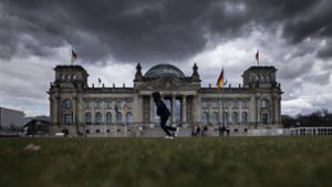 Dicke Mauern: schirmt der Reichstag die Politik von der Realität ab? Foto: imago images/photothek/Florian Gaertner/photothek.de via www.imago-images.de