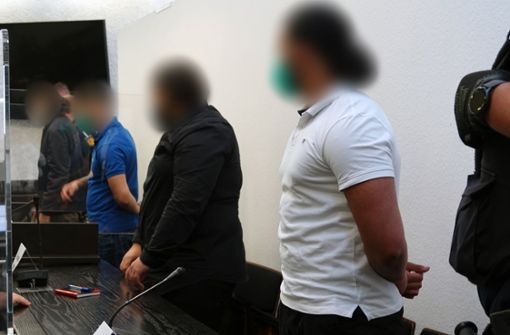 Vier junge Männer  stehen in Stuttgart wegen Mordverdachts vor Gericht. Foto: dpa/Johner