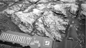 Dieses Bild, das von der linken Navigationskamera des Nasa-Rovers „Curiosity“ aufgenommen wurde, zeigt einen Teil des „Teal Ridge“, den der Rover untersucht hat. Dort hat der Rover in der Mars-Atmosphäre eine erstaunlich hohe Methan-Konzentration registriert. Foto: dpa