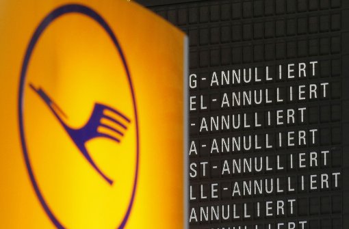 Bei der Lufthansa fallen am Mittwoch über 800 Flüge aus. Foto: AP