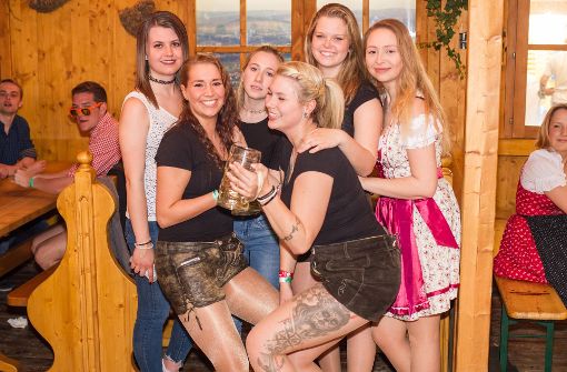 Im Partyzelt „Zum Wasenwirt“ auf dem Stuttgarter Frühlingsfest ging es am Sonntagabend hoch her. Mehr Bilder der Party gibt es in unserer Fotostrecke. Foto: 7aktuell.de/David M. Skiba