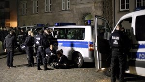 Die Polizei hatte bei der Einheitsfeier in Hannover alle Hände voll zu tun. Foto: dpa
