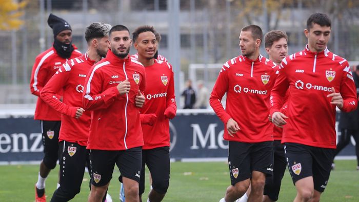 Training des VfB Stuttgart: Diese Nachwuchsspieler dürfen bei den Profis vorspielen