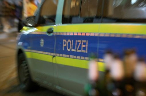 Die Polizei kontrollierte die beiden Männer nach dem Vorfall (Symbolbild). Foto: IMAGO/Maximilian Koch/IMAGO/Maximilian Koch