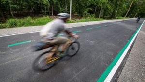 2019 wurde bei Böblingen der erste Radschnellweg in Baden-Württemberg freigegeben  – viele weitere sollen folgen. Foto: dpa/Christoph Schmidt
