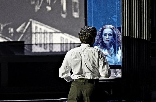 Atalla Ayan (links) als Alfreo und Ana Durlovski als Violetta in „La Traviata“ Foto: A.T.Schaefer
