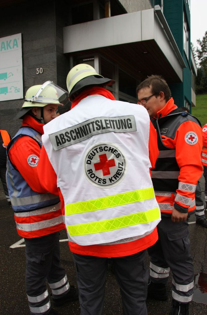 Großeinsatz für 140 Einsatzkräfte: In Waldenbuch wird der Katastrophenfall geübt. Mehr als zehn verletzte Menschen brauchen Hilfe.