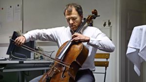 Ein Experte in Sachen  Krebs und Cello