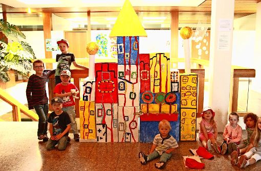 Das Hundertwasserhaus haben die Kinder nach dem Original  gestaltet. Foto: Frank Wittmer