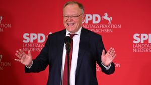 Spitzenkandidat Stephan Weil zeigt sich begeistert vom Wahlergebnis der SPD in Niedersachsen. Foto: dpa/Bernd von Jutrczenka