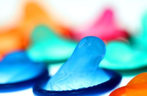 Mit einem Marktanteil von rund 70 Prozent ist das Kondom das in Japan am häufigsten verwendete Verhütungsmittel. Foto: dpa