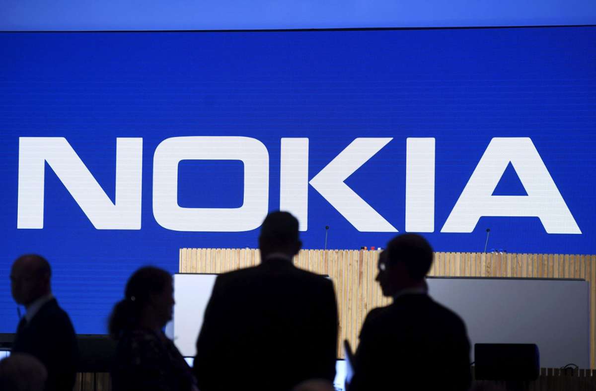 Der finnische Konzern Nokia will sich die Nutzung seiner Patente in Neuwagen teuer bezahlen lassen. Foto: dpa/Heikki Saukkomaa