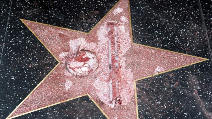 Wütender Mann zerstört Trumps Hollywood-Stern