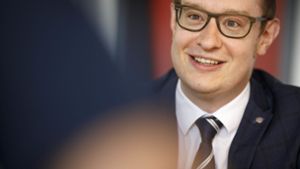 Maximilian Friedrich war vor acht Jahren der jüngste Bürgermeister Deutschlands, jetzt wurde er in Berglen mit 95,91 Prozent der Stimmen wiedergewählt. Foto: Gottfried Stoppel