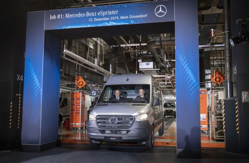 In Werk in Düsseldorf, wo der E-Sprinter gebaut wird, hat Daimler mehrere Millionen-Euro investiert. Foto: Daimler AG/Mercedes-Benz AG – Global Comm