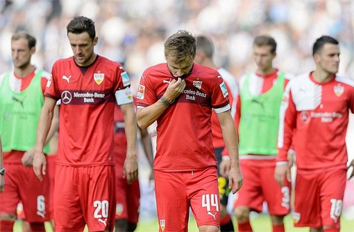 Und wieder geht der VfB Stuttgart als Verlierer vom Platz. In Berlin setzte es eine 1:2-Niederlage. Hier kommen unsere Noten für die Roten. Foto: dpa