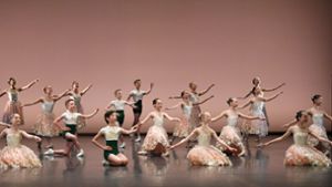 Die Jüngsten aus der John-Cranko-Schule tanzen das Ballett „Viva Vivaldi“ Foto: Stuttgarter Ballett