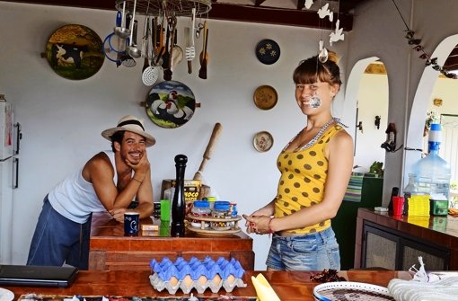 Alexis Goede und Mathilde Kettnaker in ihrem Hostel in Kolumbien Foto: privat