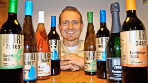 Im Jahr produziert Fabian Rajtschan bis zu 15 000 Flaschen Rebensaft. Zurzeit  bietet er dreizehn verschiedene Weine an. Foto: Leonie Schüler