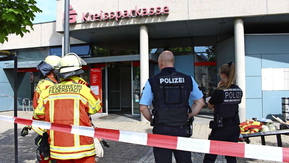 Sprengversuch  in  Sielmingen: Geldautomat   hält Explosion stand