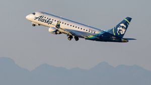 Der gefährliche Vorfall ereignete sich auf einem Linienflug des Unternehmens Alaska Airlines. Foto: IMAGO/ZUMA Wire/IMAGO/Bayne Stanley