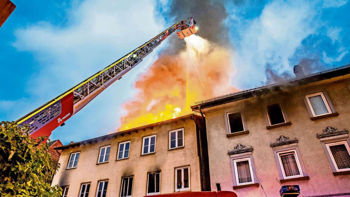 Brand in der Winnender Innenstadt: Drei Verletzte und ein Millionenschaden