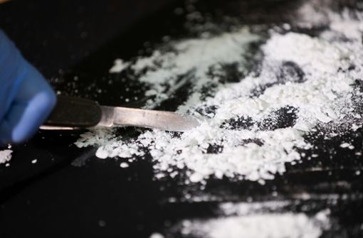 Bei den Verdächtigen wurden 1,2 Kilogramm Kokain gefunden.  (Symbolfoto) Foto: picture alliance/dpa/Christian Charisius
