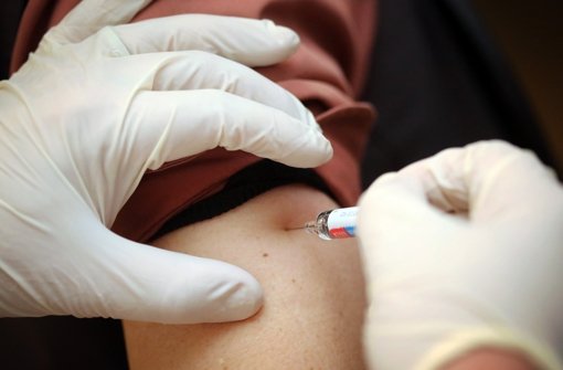 Noch immer sterben Menschen an den Folgen einer Grippe. Auch eine Impfung bietet keinen hundertprozentigen Schutz. Foto: dpa