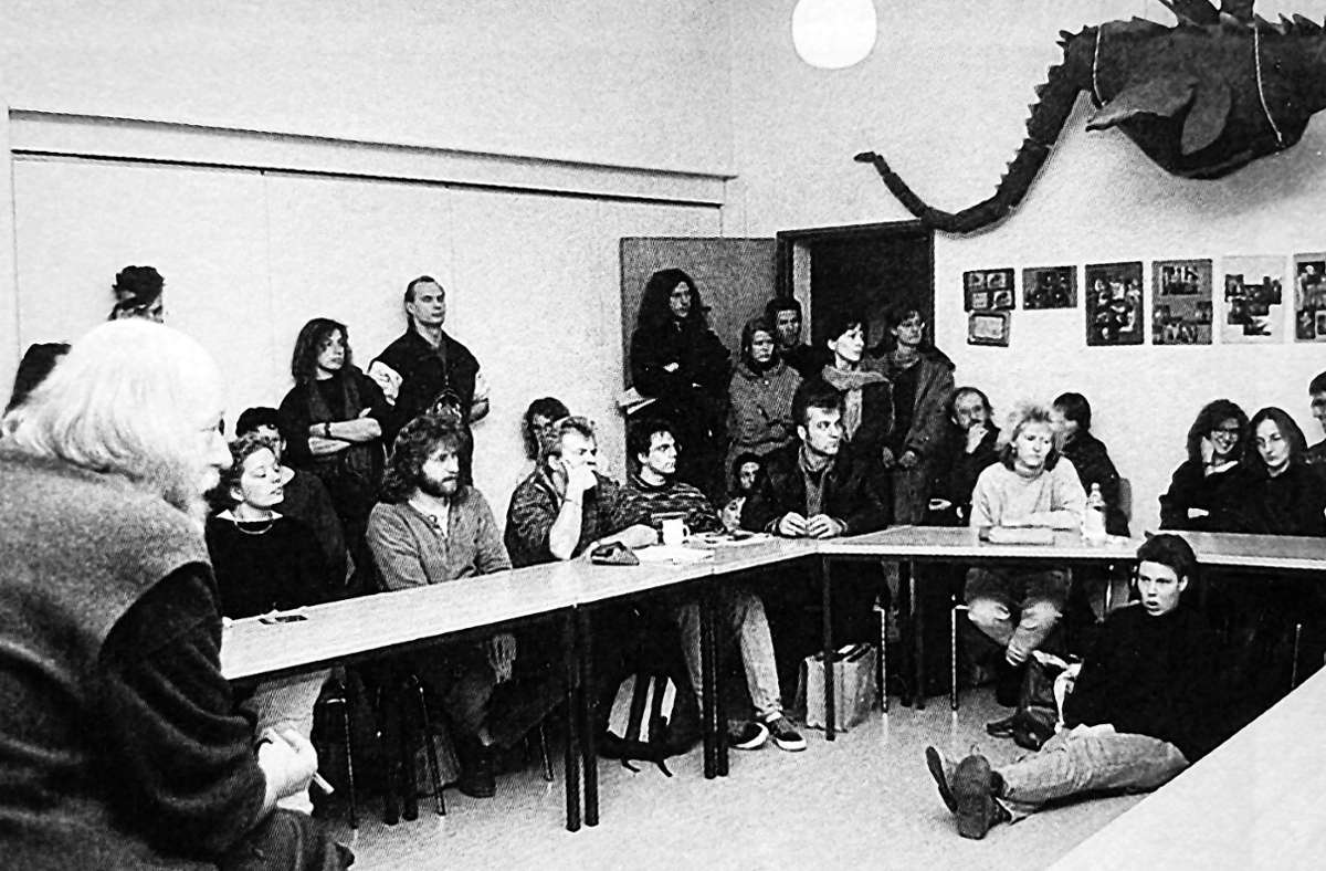 Wechselvolle Geschichte: Die evangelische Hochschule – hier ein Foto aus einem Seminar in  den 1990er Jahren– feiert ihr 50-Jahr-Bestehen. Foto: Archiv  der evangelischen Hochschule