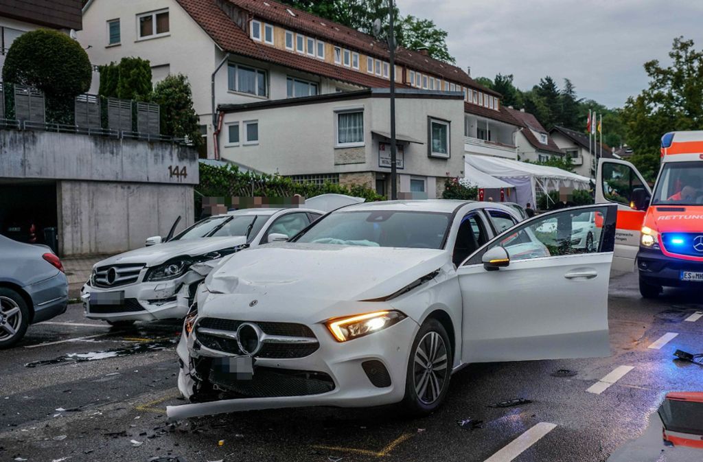 Drei Fahrzeuge waren in den Crash in Plochingen verwickelt.