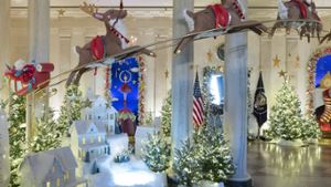 Fast 100 Weihnachtsbäume im Weißen Haus