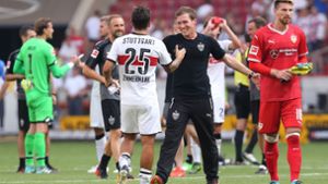 Große Freude nach dem Abpfiff beim VfB Stuttgart: Hannes Wolf und Matthias Zimmermann. Foto: Pressefoto Baumann